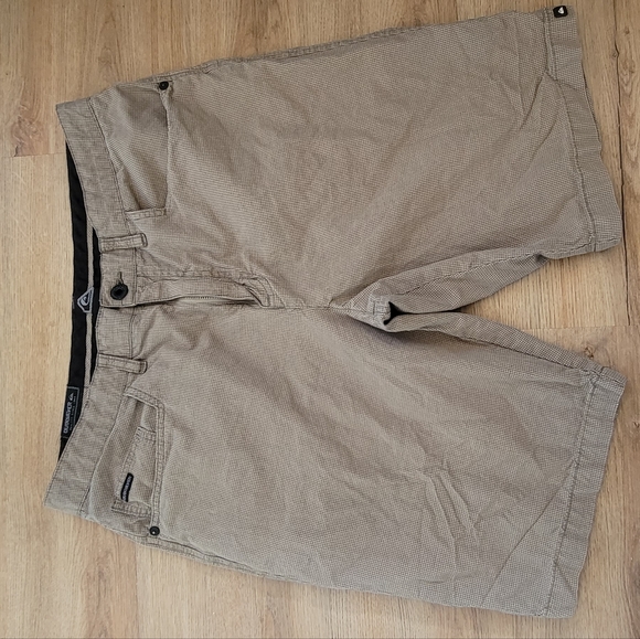 Quicksilver - Picture 1 of 3